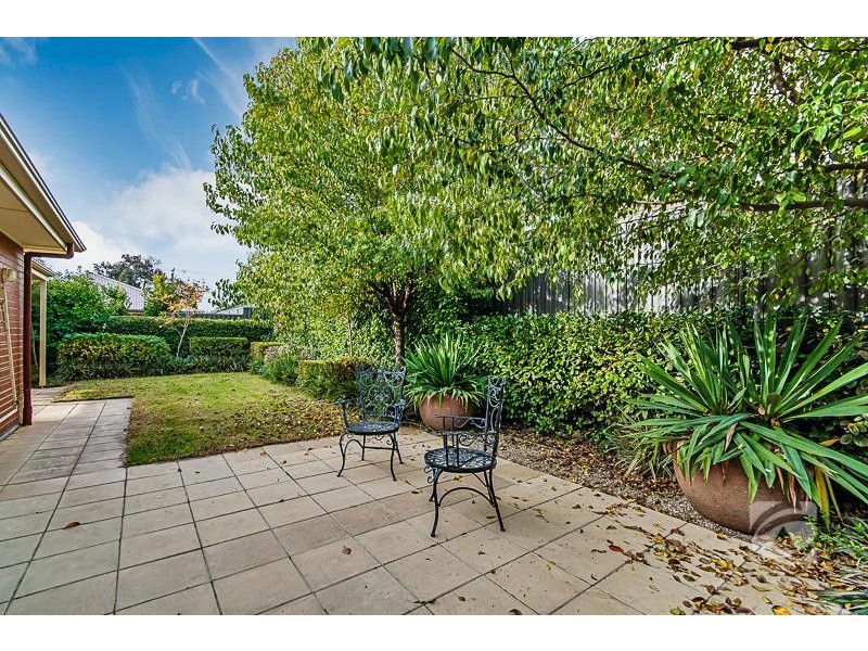 16 Greenfield Street, Mount Barker SA 5251