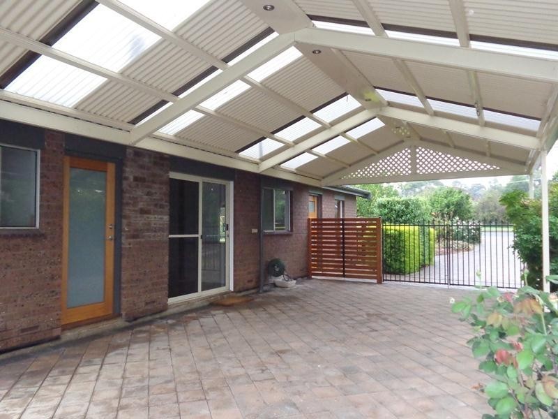 6 Uplands Street, Mount Barker SA 5251