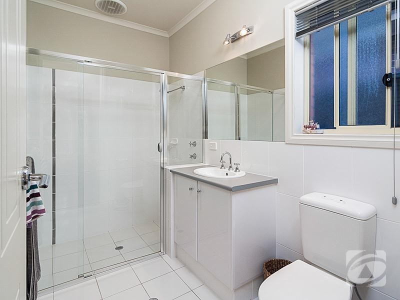 8 Barton Circuit, Mount Barker SA 5251