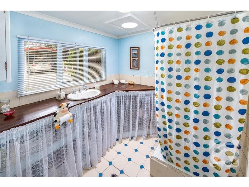 34 Donald Street, Dawesley SA 5252