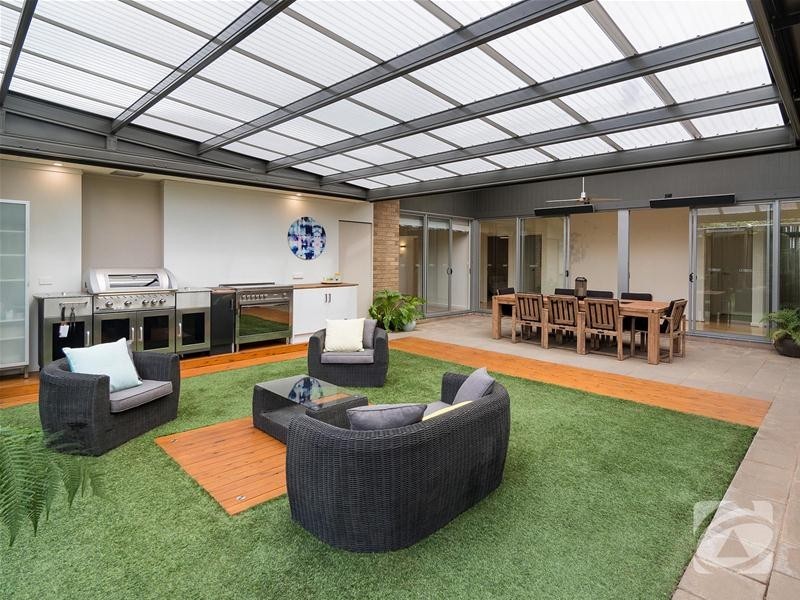 24 Greenfield Street, Mount Barker SA 5251