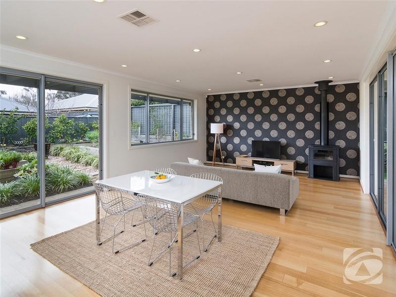 24 Greenfield Street, Mount Barker SA 5251