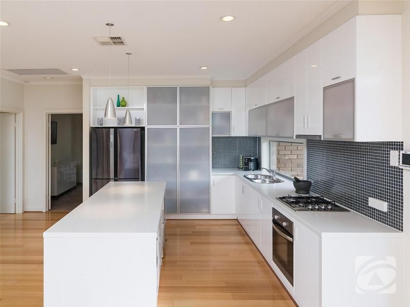 24 Greenfield Street, Mount Barker SA 5251