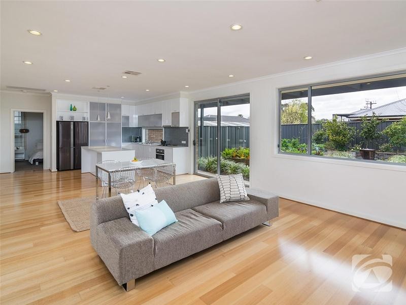 24 Greenfield Street, Mount Barker SA 5251