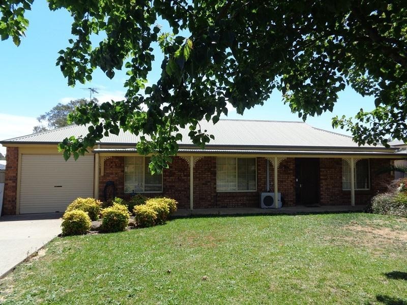 3 Ware Close, Mount Barker SA 5251