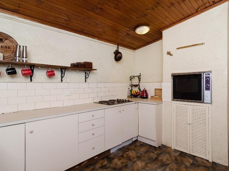 16 Adelaide Road, Mount Barker SA 5251