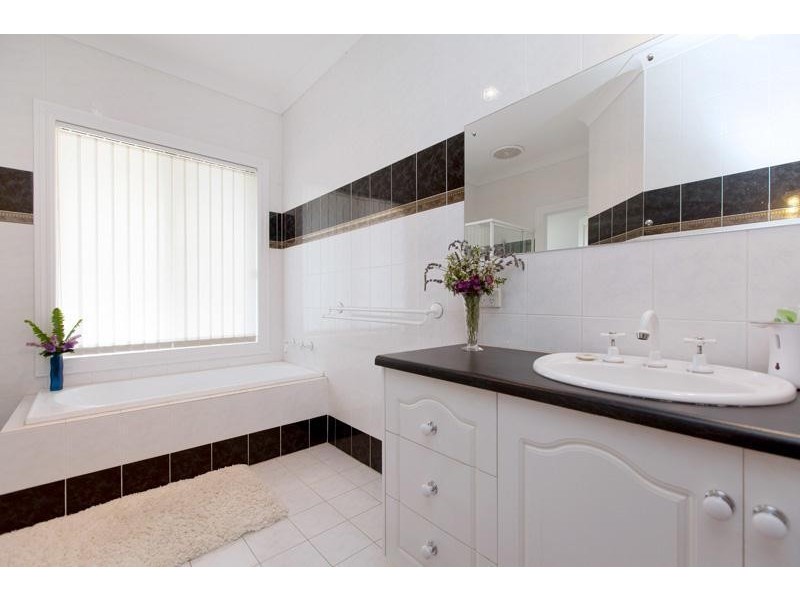 7 Yaktanga Way, Mount Barker SA 5251