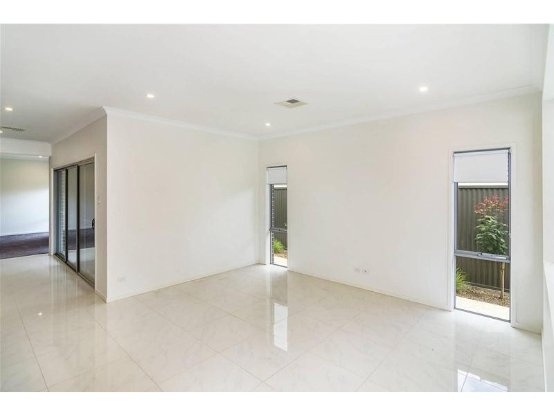 25 Karra Circle, Mount Barker SA 5251