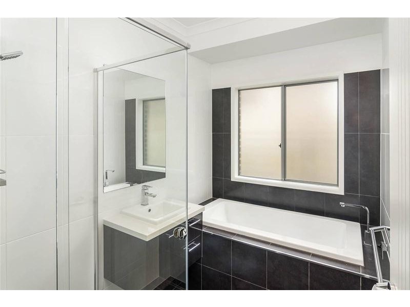 25 Karra Circle, Mount Barker SA 5251