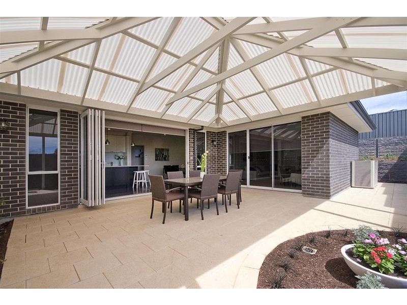 112 Bluestone  Drive, Mount Barker SA 5251