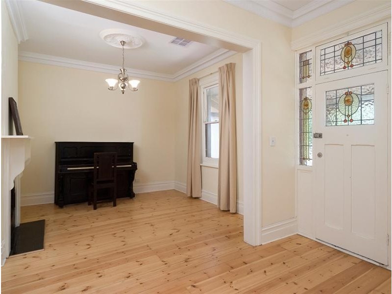 38 Alexandrina Road, Mount Barker SA 5251