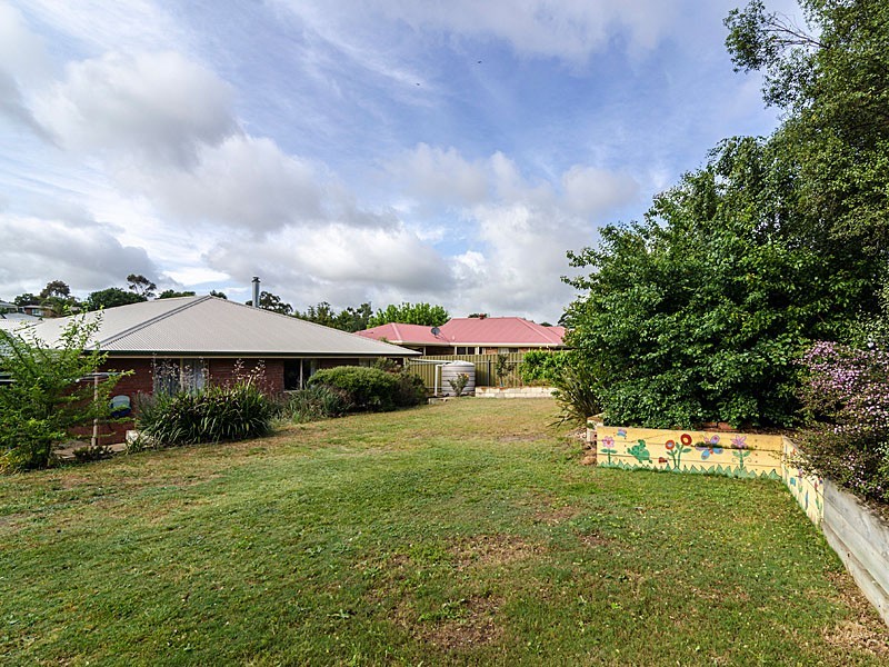 10 Gardenia Drive, Woodside SA 5244