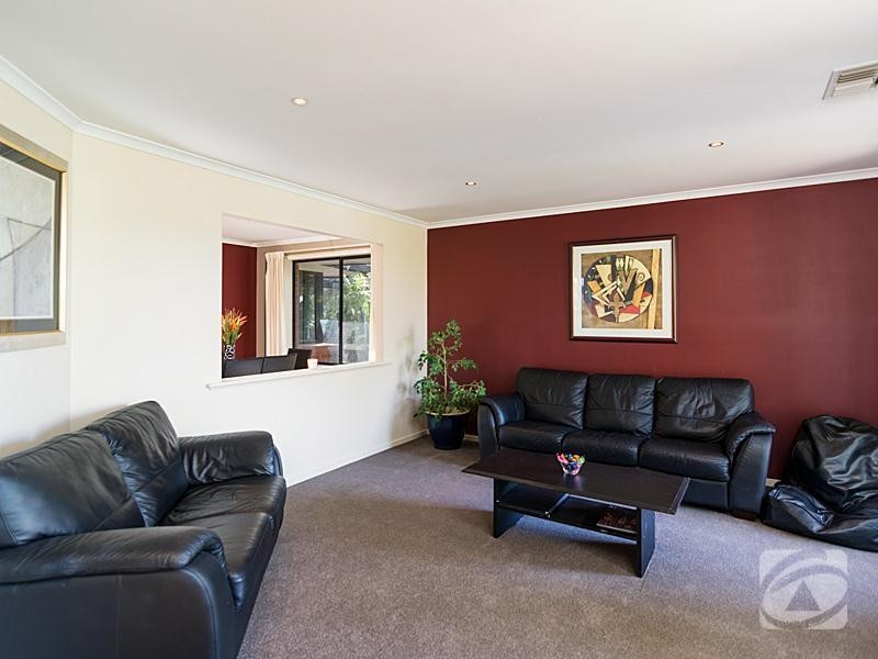 18 Cowan Avenue, Littlehampton SA 5250
