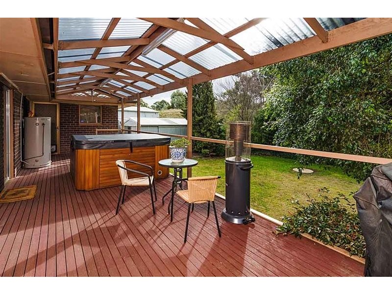 22 Manor Crescent, Mount Barker SA 5251