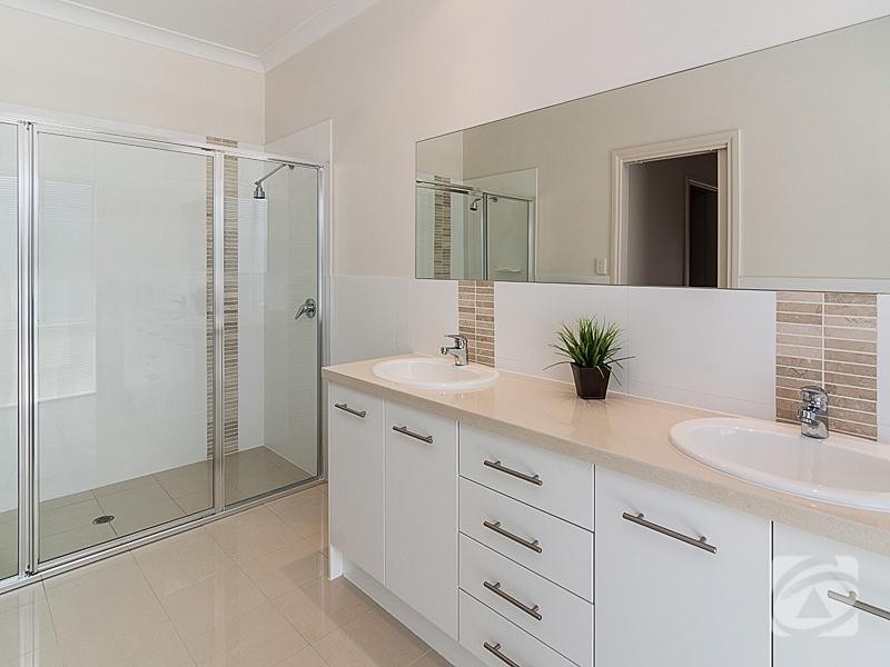 100 Burnbank Way, Mount Barker SA 5251