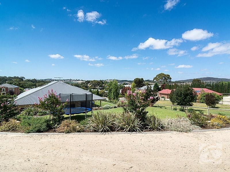 100 Burnbank Way, Mount Barker SA 5251