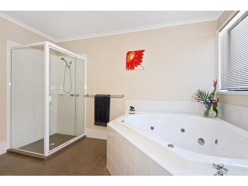 23 Lewis Avenue, Mount Barker SA 5251