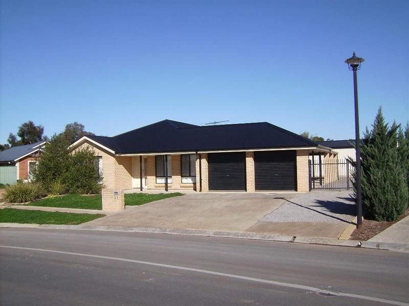 37 Strathmont Drive, Strathalbyn SA 5255