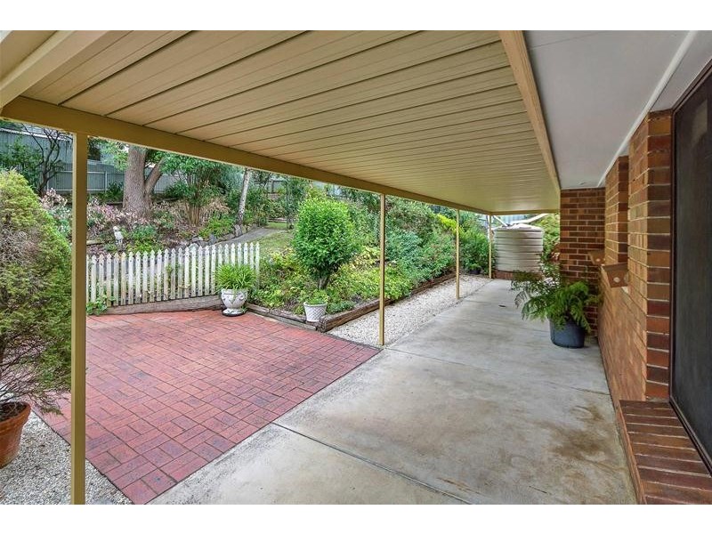 17 Maurice Road, Mount Barker SA 5251