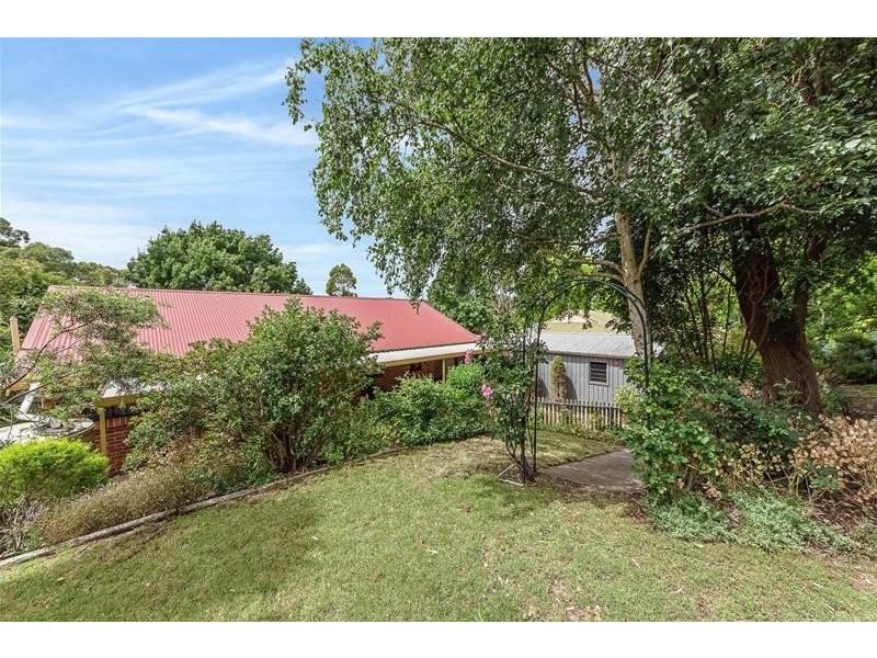 17 Maurice Road, Mount Barker SA 5251