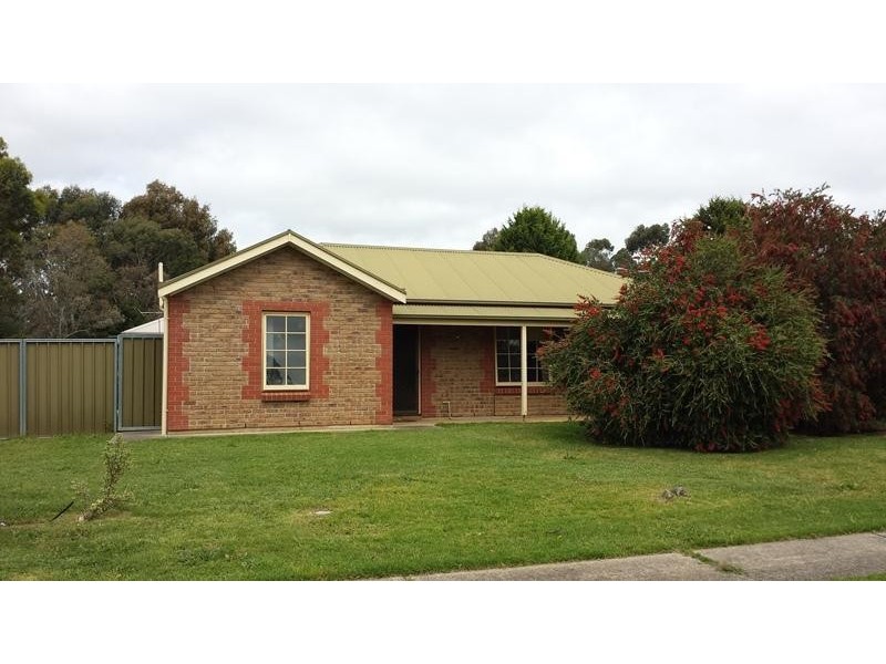 1/8 Douglas Drive, Mount Barker SA 5251