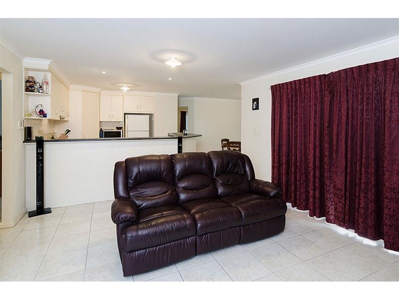 34 Strathmont Drive, Strathalbyn SA 5255