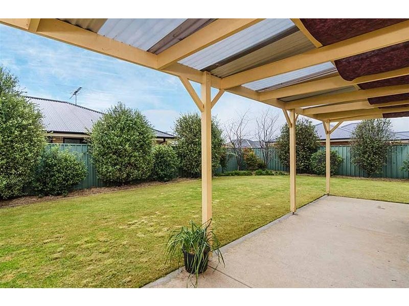 34 Strathmont Drive, Strathalbyn SA 5255