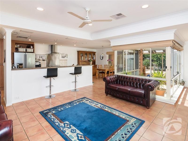 64 Burnbank Way, Mount Barker SA 5251