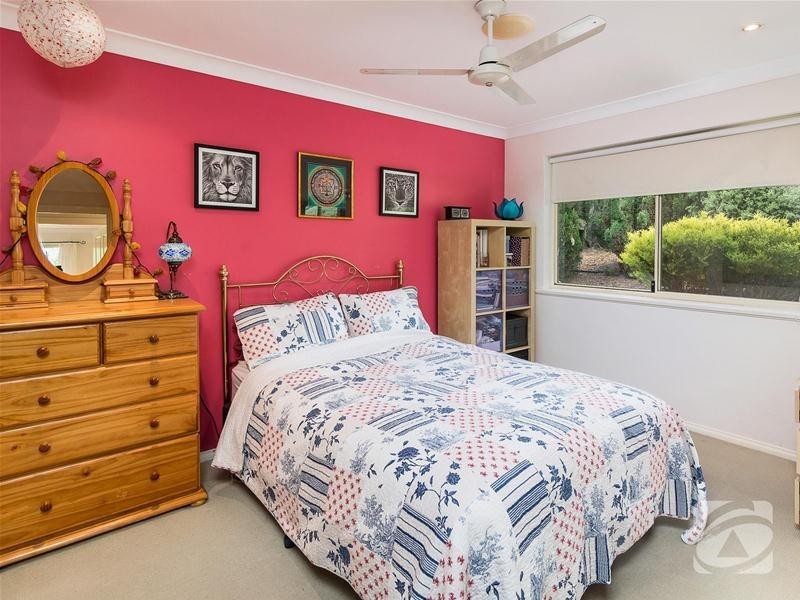 64 Burnbank Way, Mount Barker SA 5251