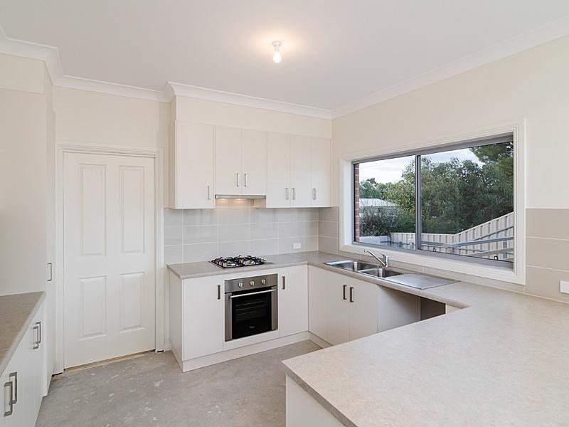 12 Walsh Avenue, Strathalbyn SA 5255