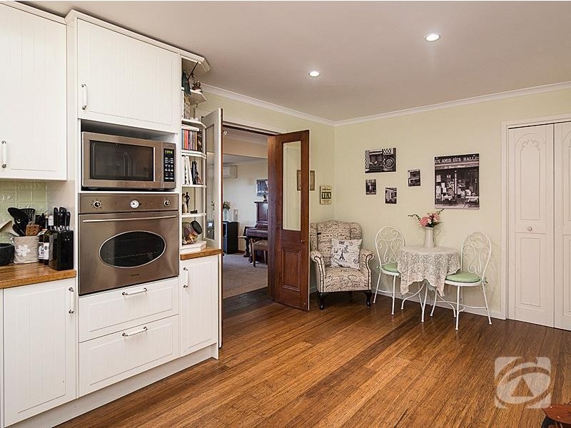 6 Third Avenue, Bridgewater SA 5155