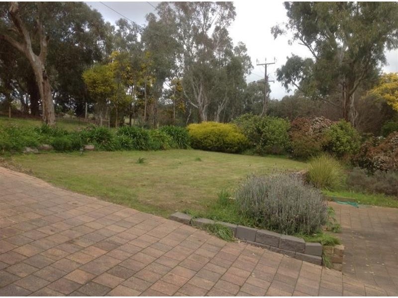 9 Sims Road, Mount Barker SA 5251