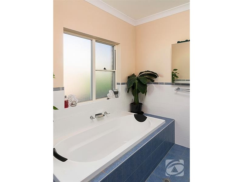 1 Taramore Close, Littlehampton SA 5250