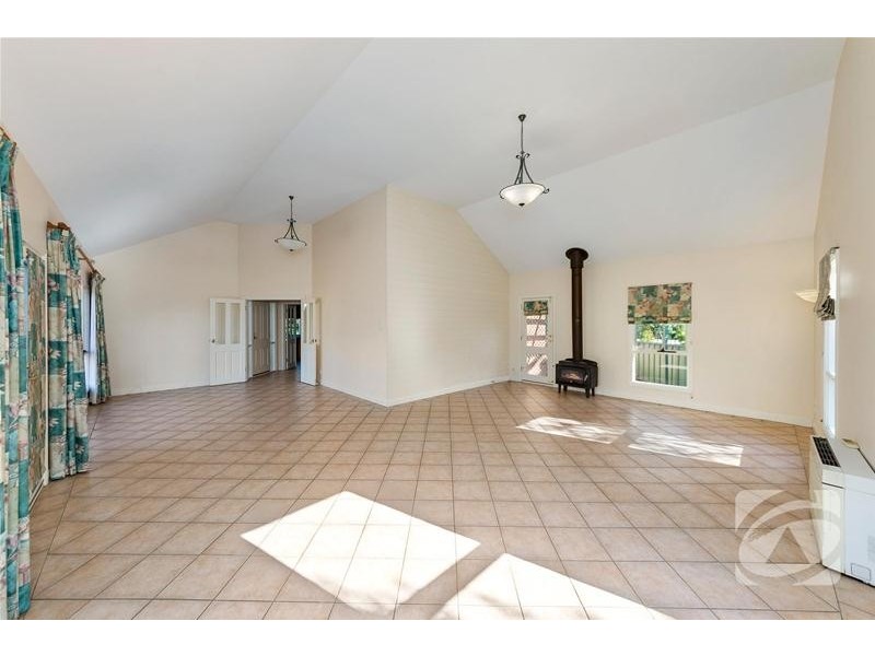 12 English Street, Hahndorf SA 5245