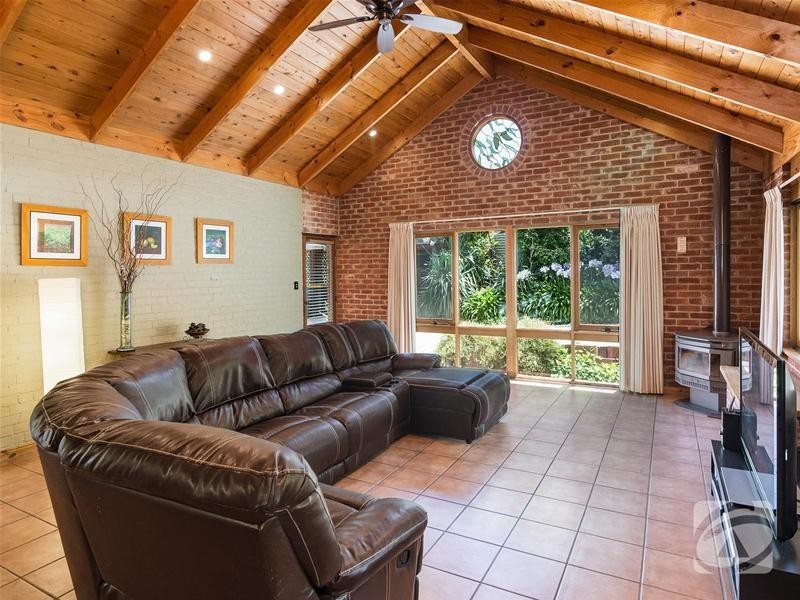 8 Childs Road, Mount Barker SA 5251