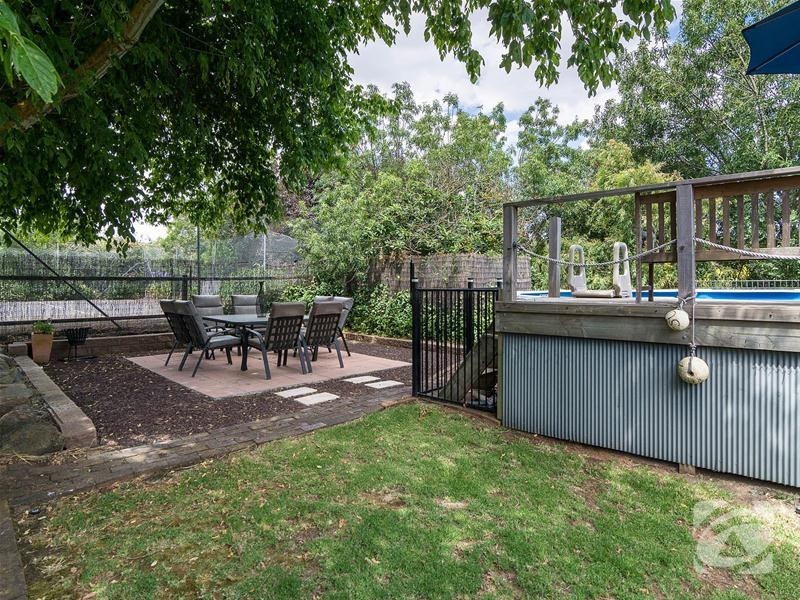 8 Childs Road, Mount Barker SA 5251