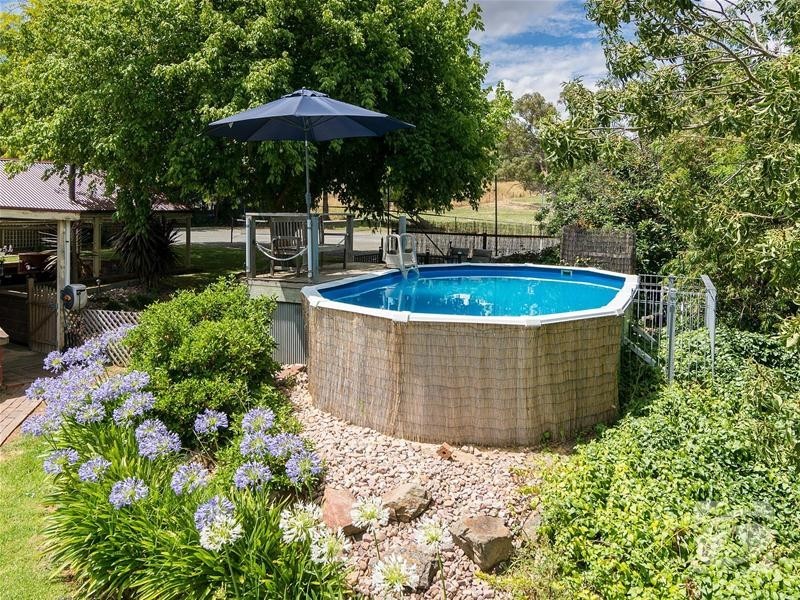 8 Childs Road, Mount Barker SA 5251