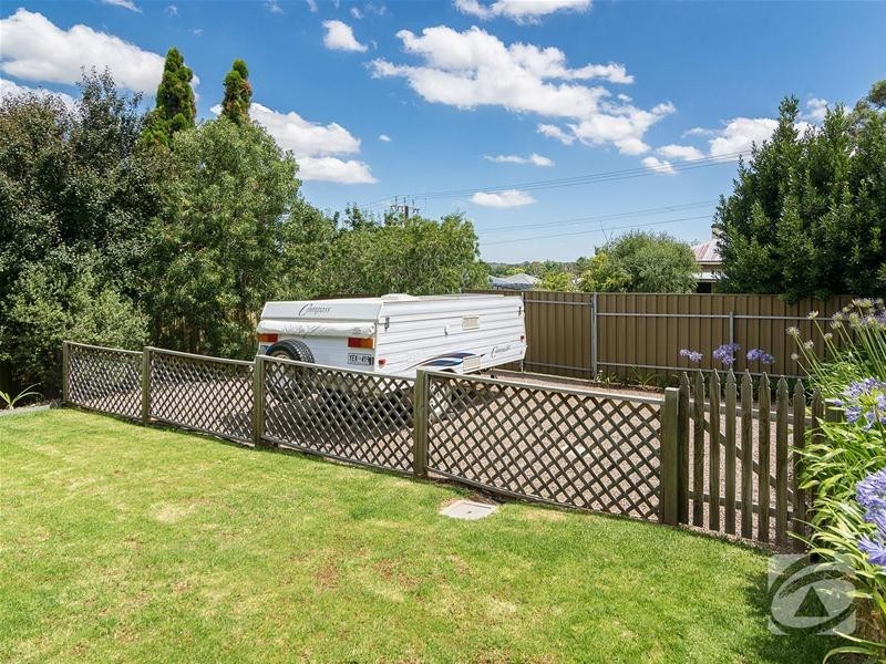 8 Childs Road, Mount Barker SA 5251