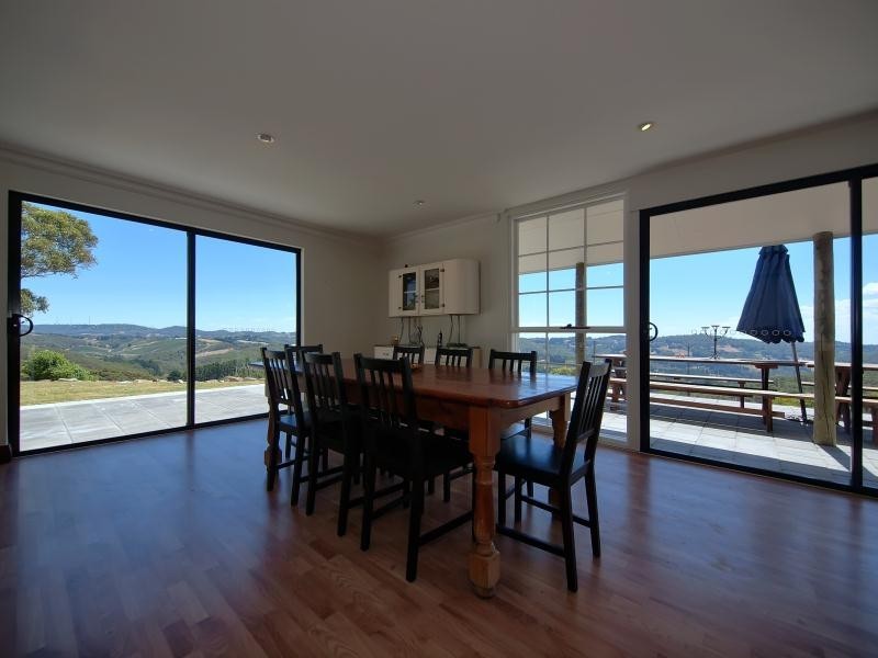 275 Deviation Road, Carey Gully SA 5144