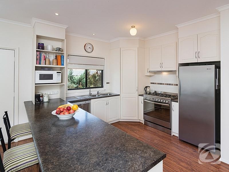 9 London Court, Mount Barker SA 5251