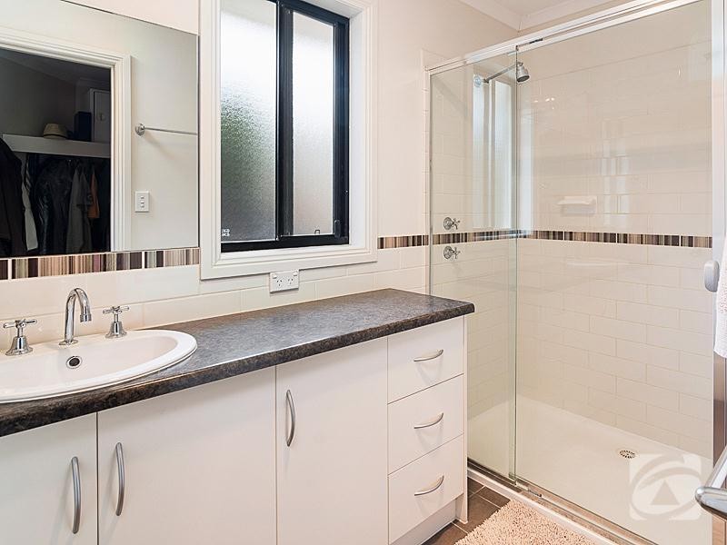 9 London Court, Mount Barker SA 5251