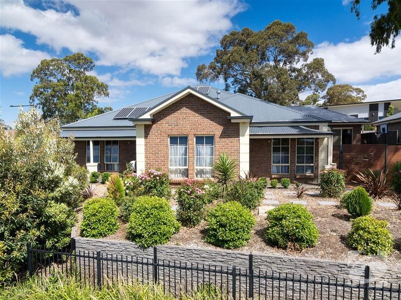 2 Hallmark Court, Mount Barker SA 5251