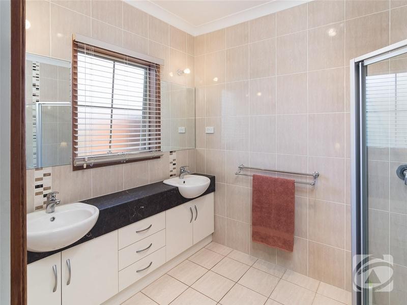 2 Hallmark Court, Mount Barker SA 5251