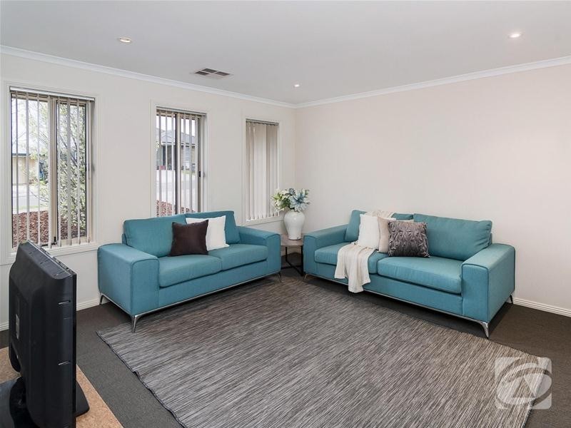 17 Carlson Street, Mount Barker SA 5251