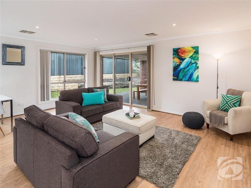 17 Carlson Street, Mount Barker SA 5251