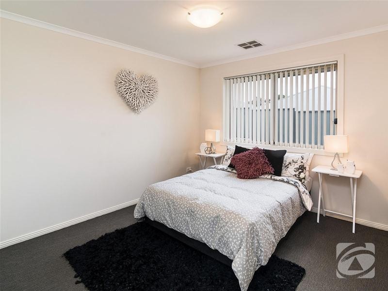 17 Carlson Street, Mount Barker SA 5251