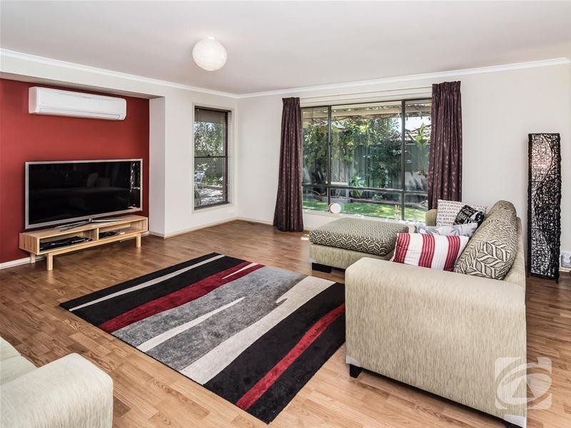 25 Downing Street, Mount Barker SA 5251