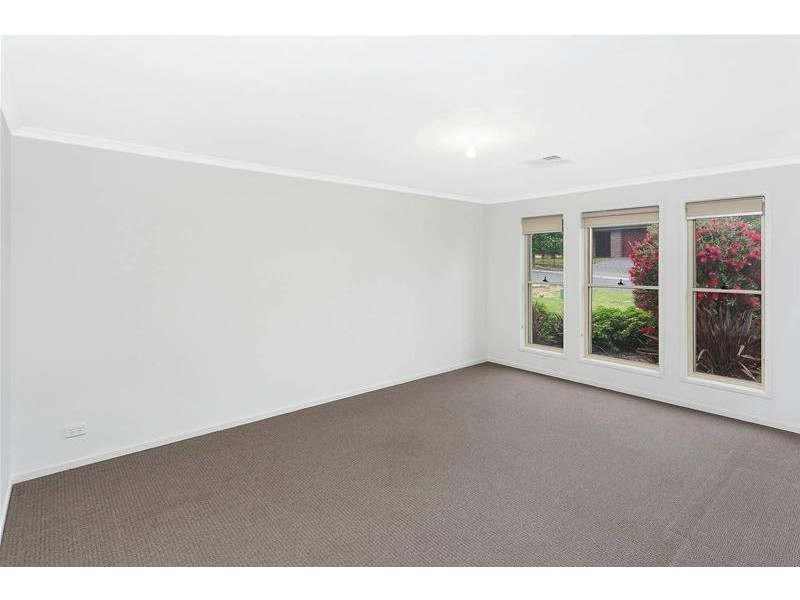 4 West Parkway, Mount Barker SA 5251