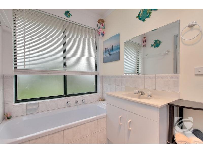 24 Ameroo Avenue, Milang SA 5256