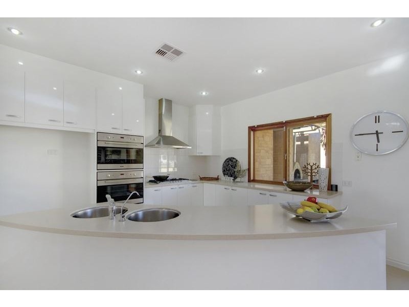 14 Pontiac Road, Mount Barker SA 5251